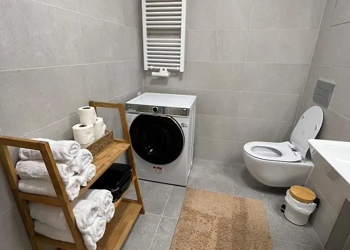 Prague Airport Family דירה *