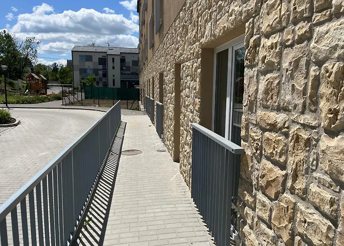 Prague Airport Family דירה *