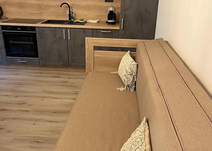 Prague Airport Family דירה Tuchomerice